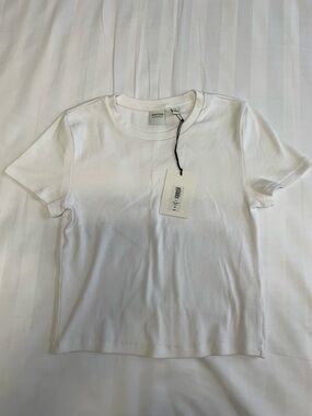 Aritzia White Ribbed Crewneck Tee